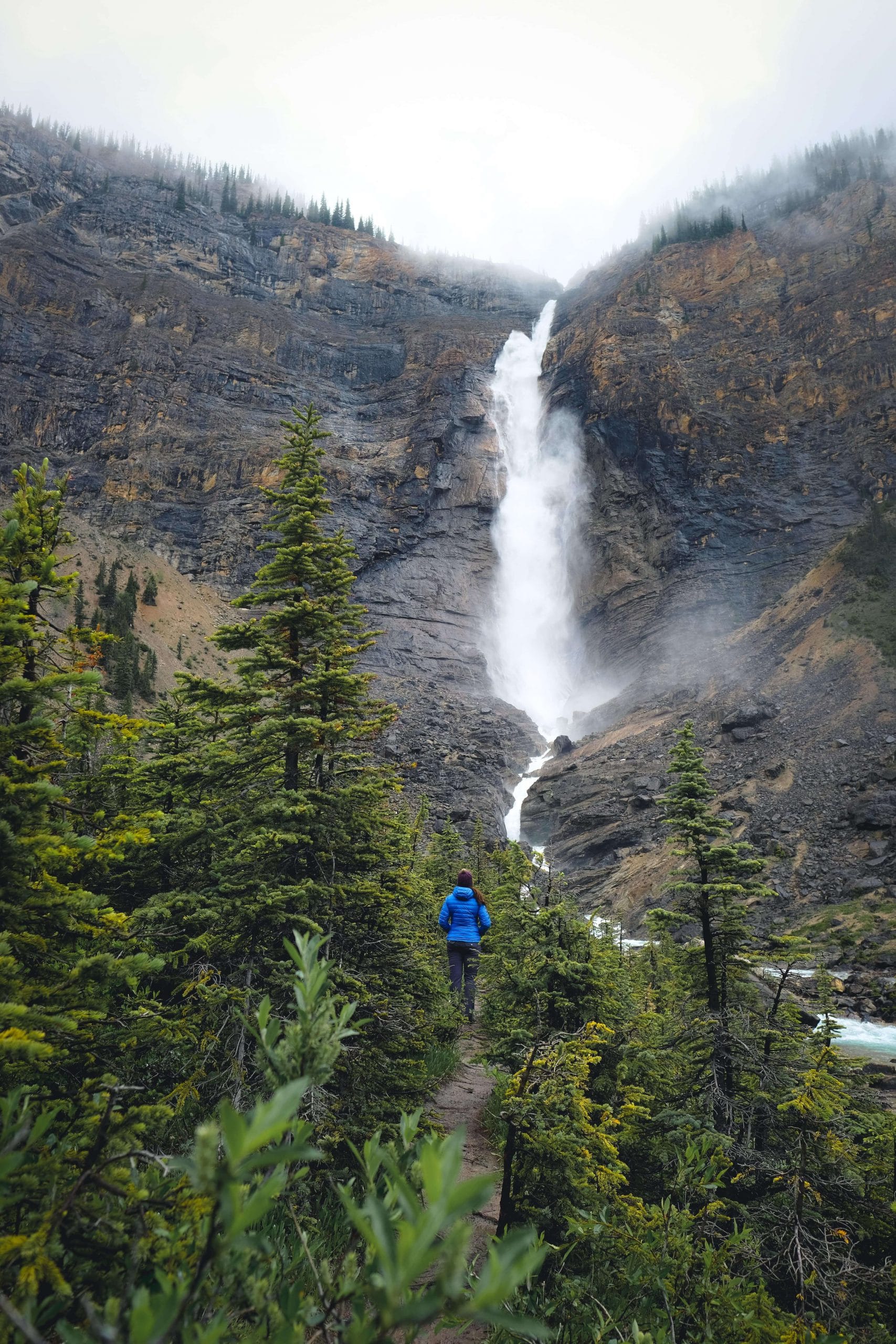 Takakkaw Falls - Must See Places in Yoho National Park