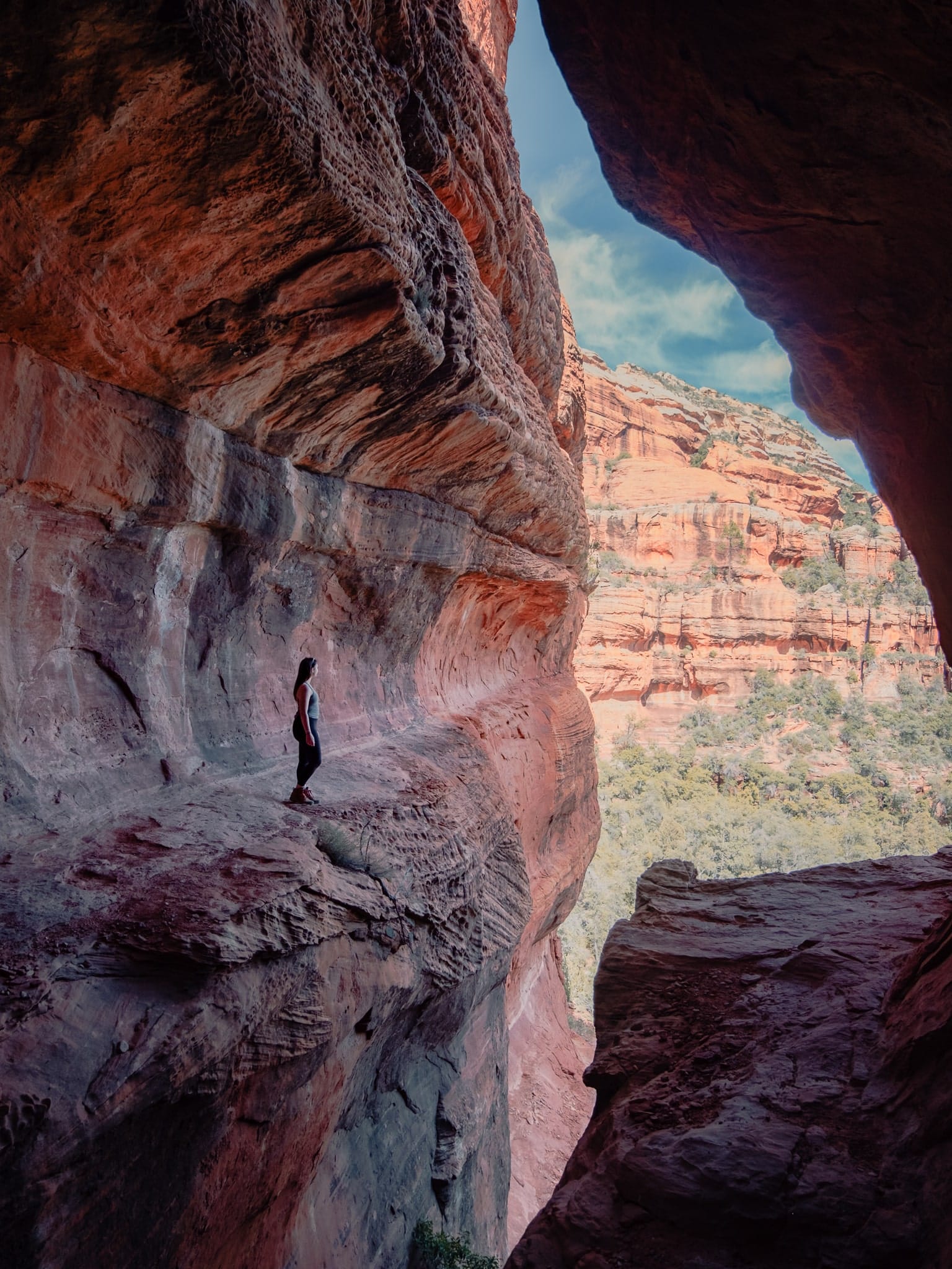 Hiking to the Subway Cave in Sedona, Arizona