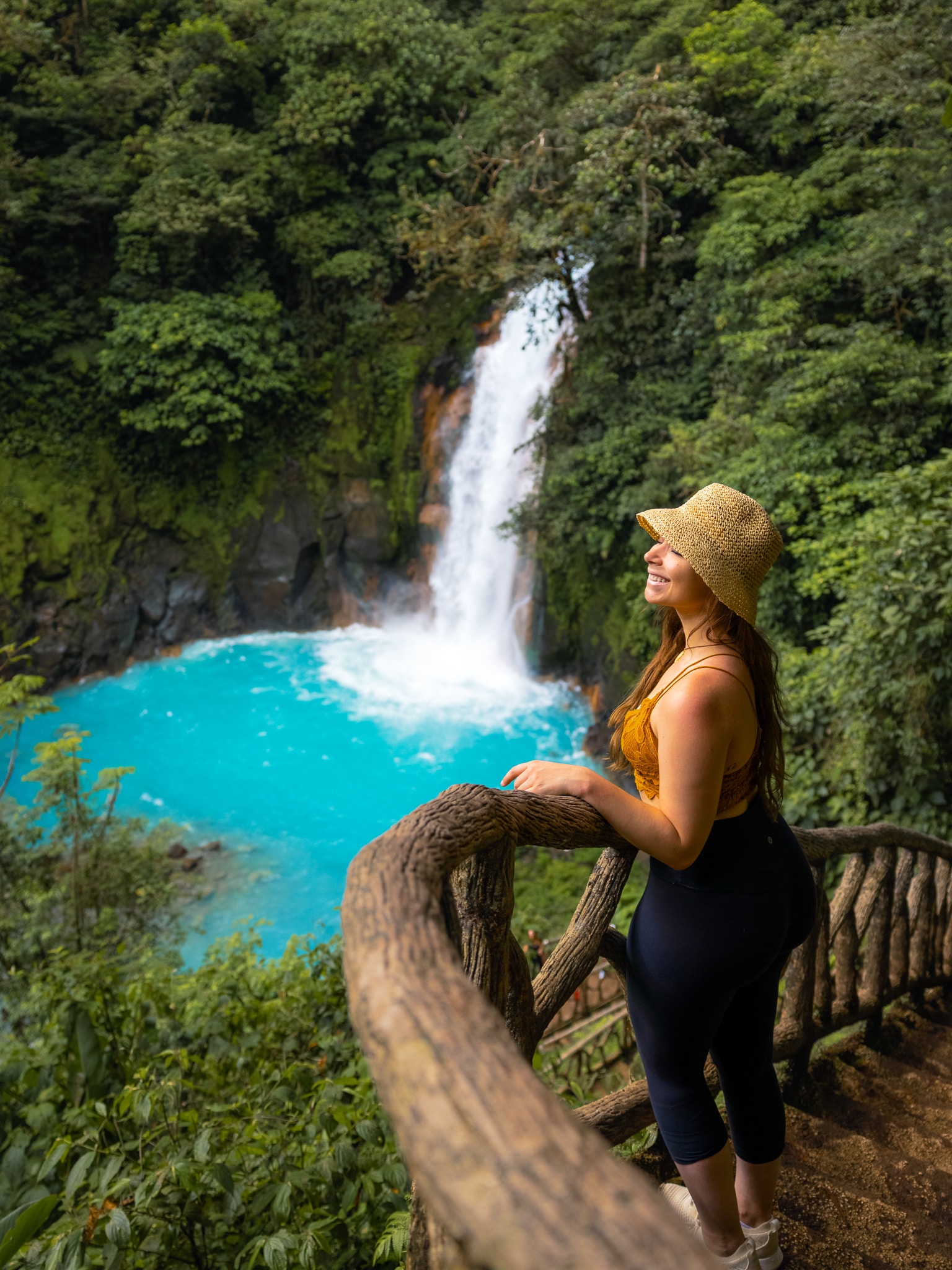 Viewing Rio Celeste Waterfall from the stairs 