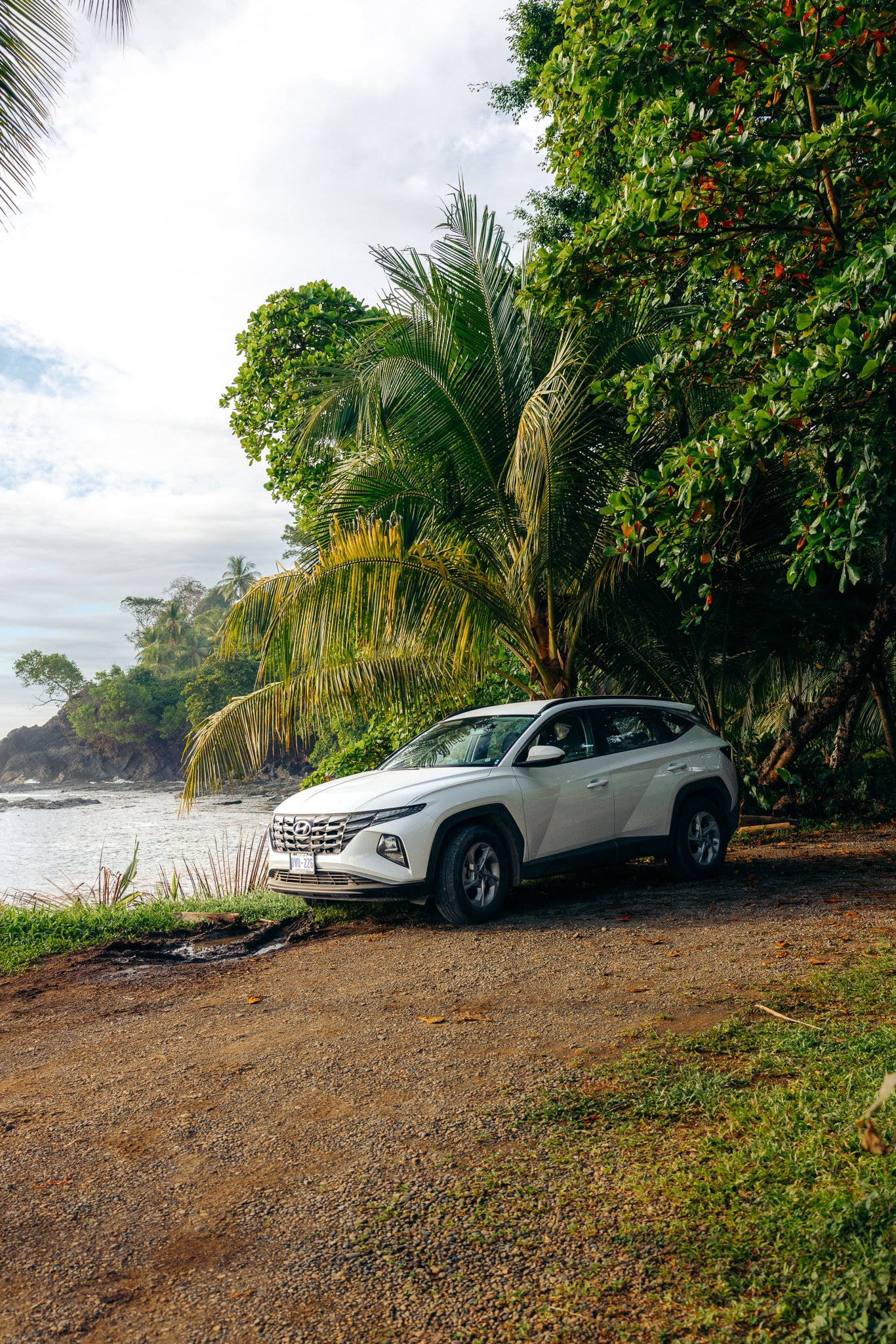 4x4 SUV is the best way to get road trip Costa Rica in 2 weeks