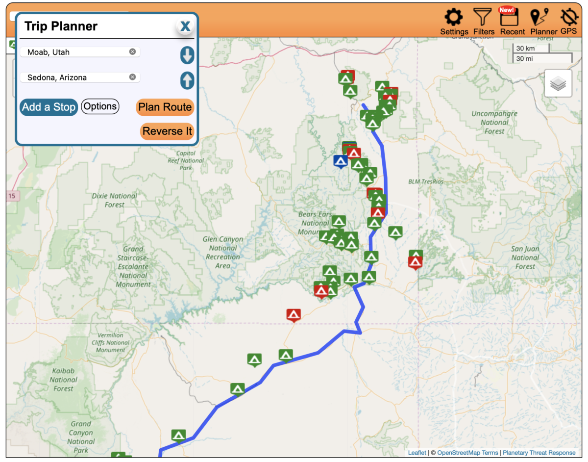 Freecampsites.net is an essential road trip app for travelers on a budget to find free and cheap campsites 
