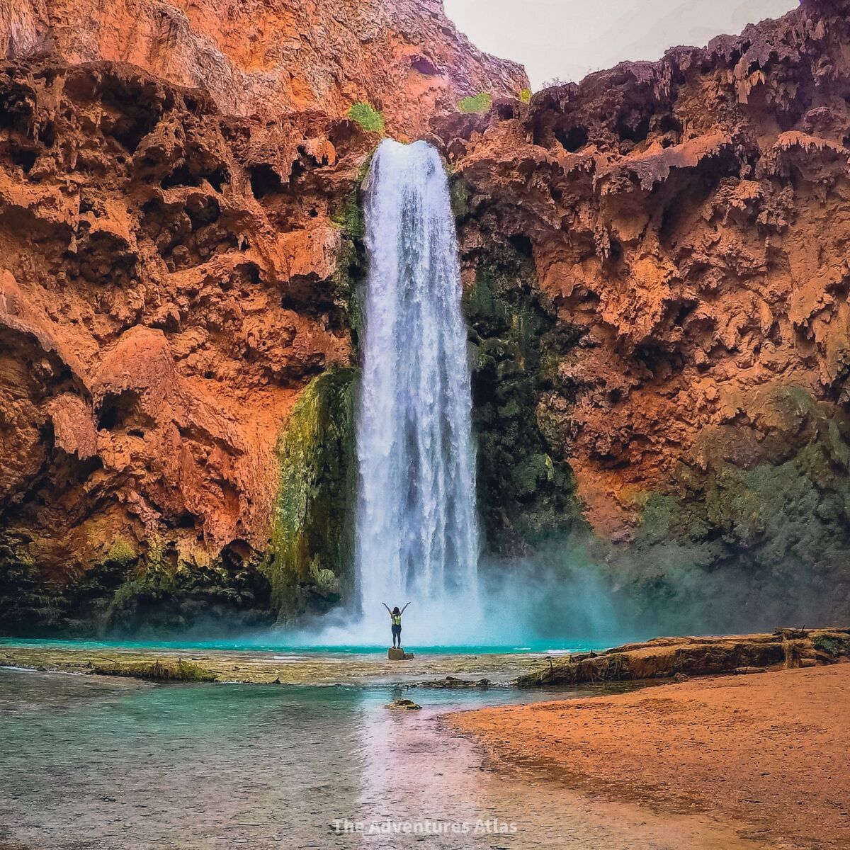 Guide to the Mooney Falls Hike in Havasupai AZ - The Adventures Atlas